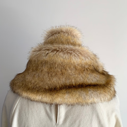 毛皮圍巾 華麗的狐狸風格圍巾 蓬鬆的毛皮 日本製造的優質生態毛皮 第3張的照片