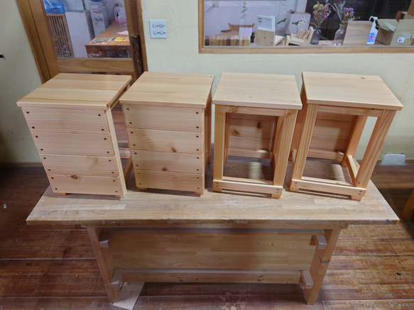 作業いす4台・図工室・美術室用、ほぞ組で丈夫 椅子（チェアー 