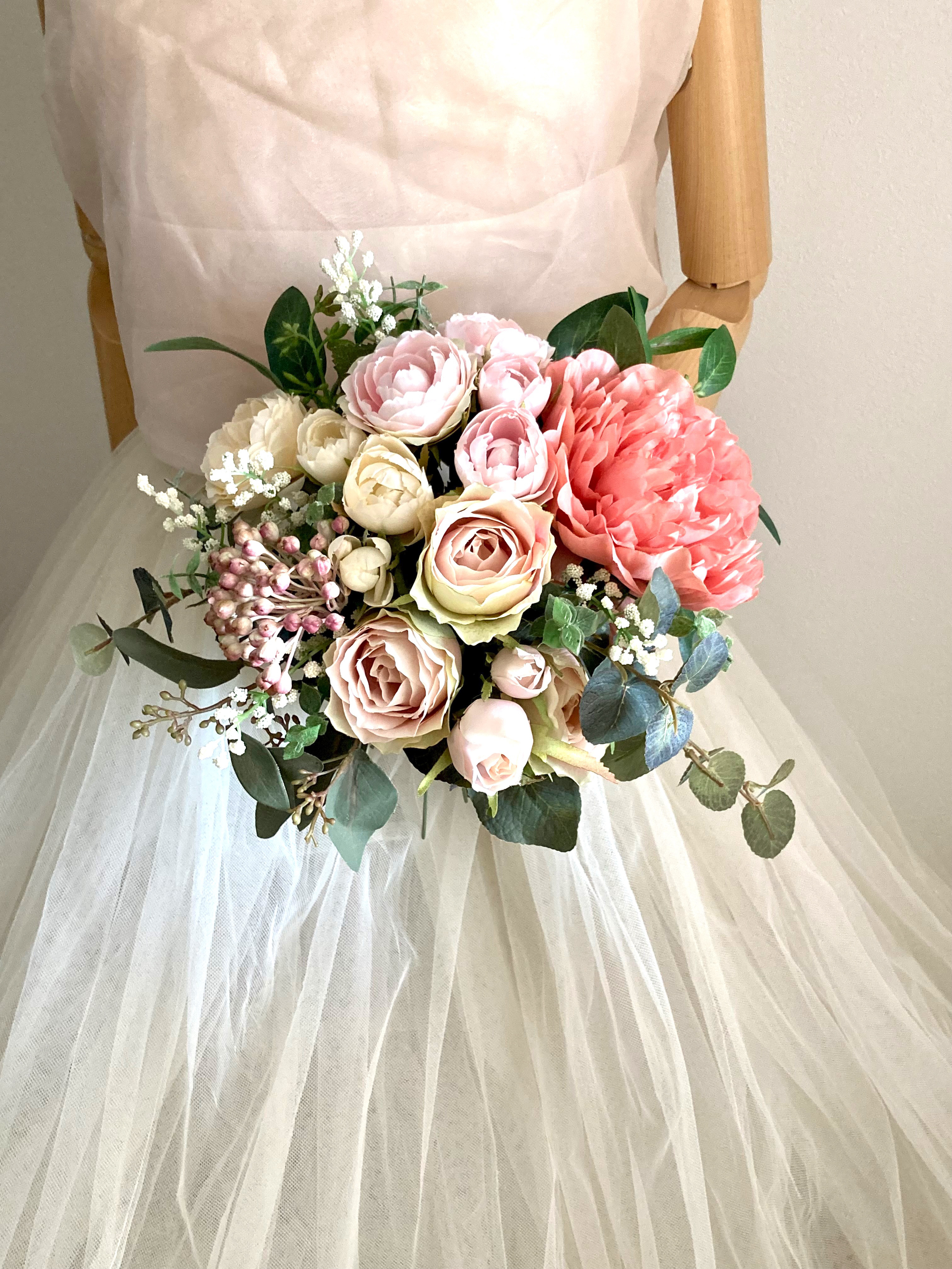 ☆セミオーダーOK☆淡いピンクとモーブピンクのクラッチブーケ、ブートニア付き、結婚式、前撮り、プレゼントに。