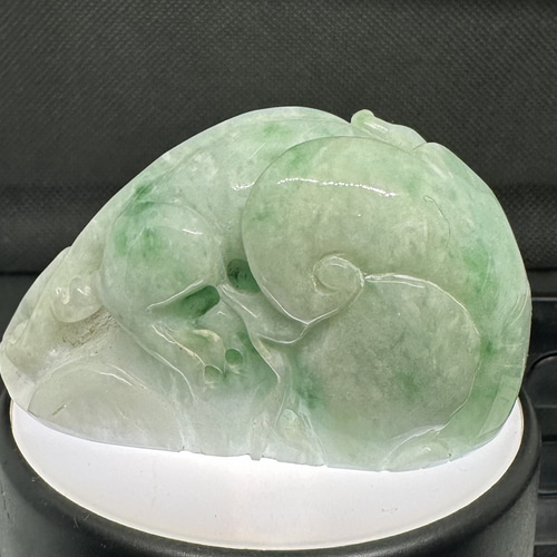 国宝級 糸魚川産最高級翡翠 精密彫刻貔貅 彫刻 ケンちゃんの 国宝級 糸魚川産最高級翡翠 精密彫刻貔貅 彫刻 ケンちゃんの