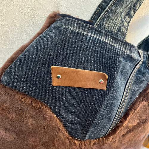 コロンとショルダーバッグ デニムリメイク モコモコ トートバッグ