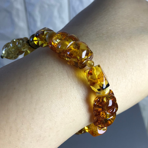 Amber 琥珀コハク熊 アンバー ベアのブレスレット ブレスレット Like