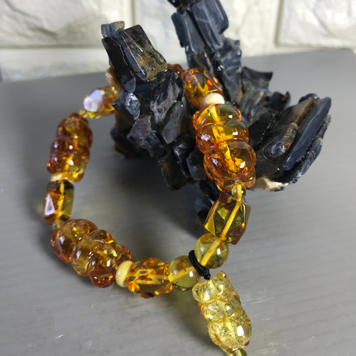 Amber 琥珀コハク熊 アンバー ベアのブレスレット ブレスレット Like