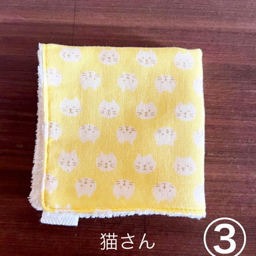 新作‼️ 優しいWガーゼタオルハンカチ ウサギさんと猫さん その他