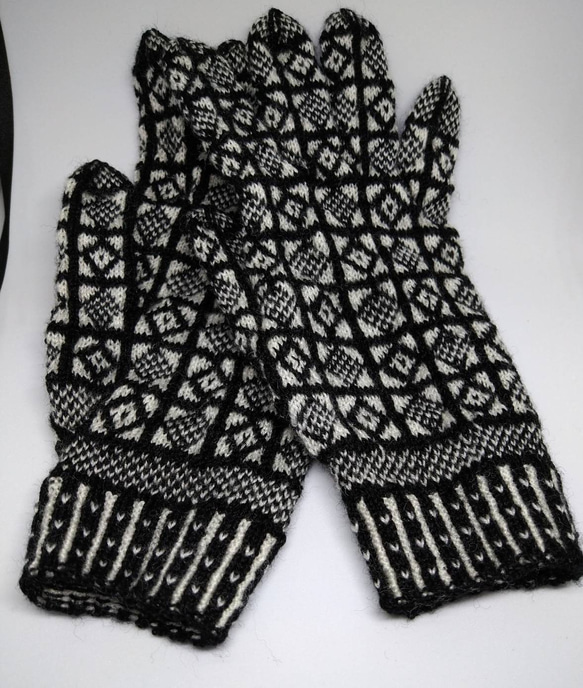 サンカグローブ女性用Sサイズ(日本製アクリルとウール混毛糸)サンカ手袋の小さめサイズ 1枚目の画像
