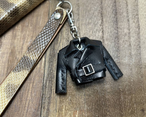 【未開封】Rockon Social Club ライダースジャケットキーホルダー ライダースジャケットキーホルダー – Rockon Social Club | NARITA