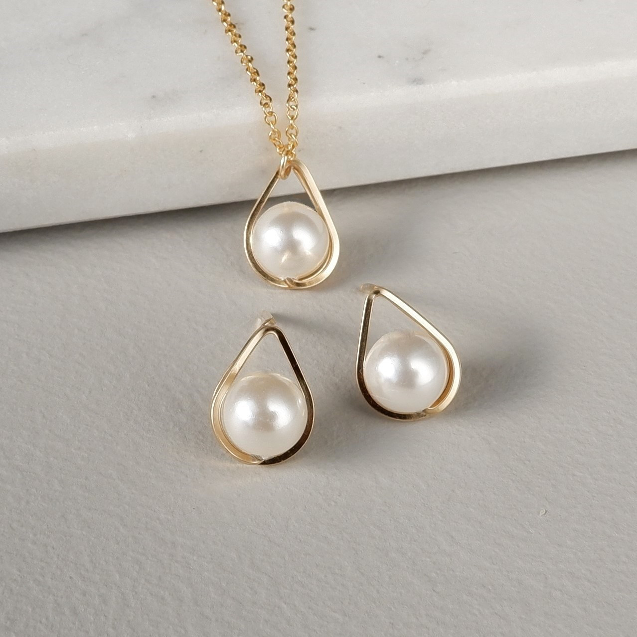 【春の超早割2026】一粒パールのしずくピアス＆ネックレスセット -入園式 入学式 卒園式 卒業式 フォーマル