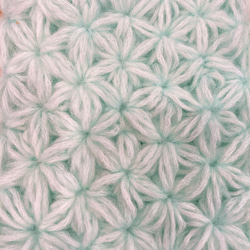 ネックウォーマー　アクアブルー　手編み　メビウス　スヌード　お花の模様　かわいい 4枚目の画像