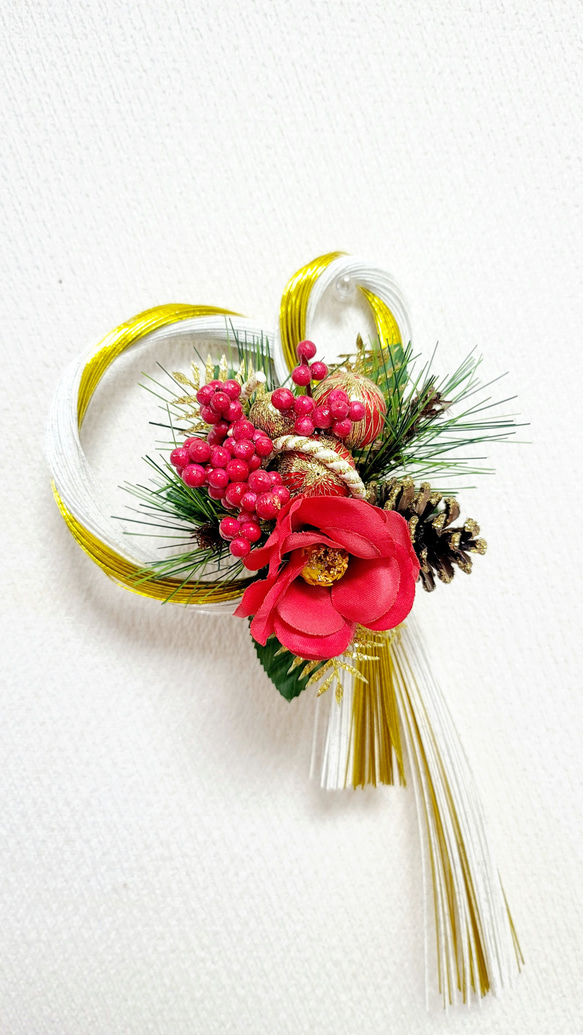 しめ縄リース　赤椿　白マム　扇　水引 しめ縄リース 赤椿 白マム 扇 水引