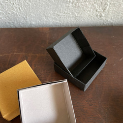 かぶせ型BOX 正方形ミニサイズ 5cm×5cm　再生紙　ナチュラル　10個　紙箱 6枚目の画像