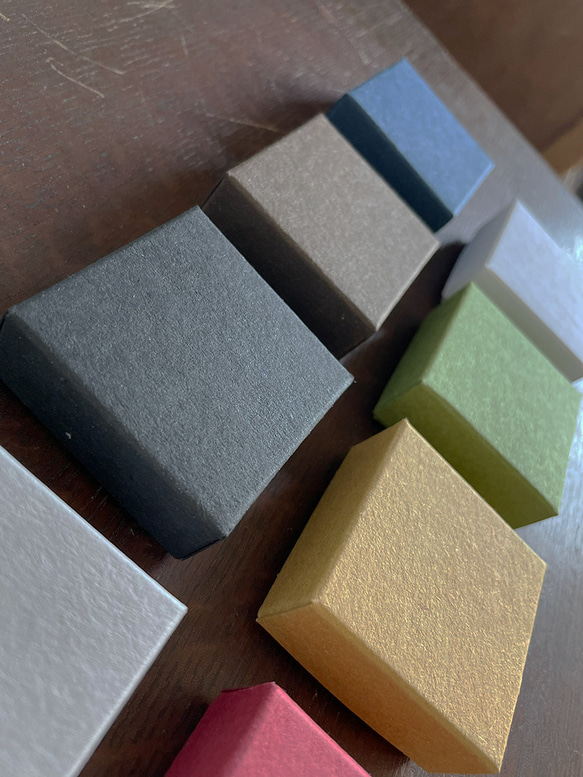 かぶせ型BOX 正方形ミニサイズ 5cm×5cm　再生紙　ナチュラル　10個　紙箱 5枚目の画像