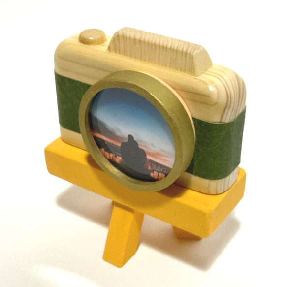 カメラ好きのための カメラ型アナログフォトフレーム　オリーブ　三脚付き 5枚目の画像