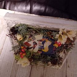 お花とスパニッシュモスのフレーム飾り＾＾お正月のプリントつき＾＾外せます＾＾ 7枚目の画像
