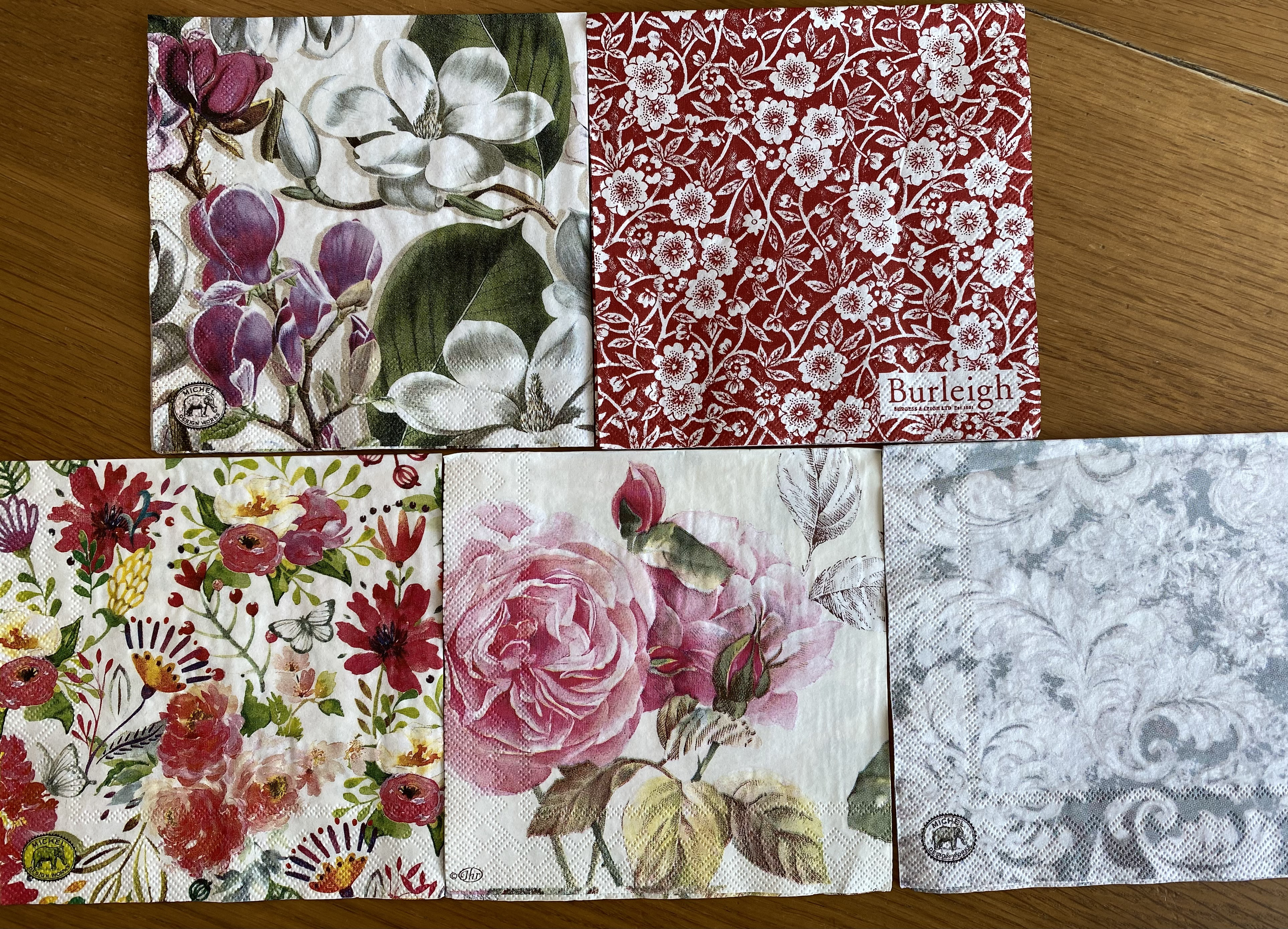 ドイツ製 Ambiente 花柄 ペーパーナプキン 新セット♪デコパージュ、ラッピングにも！ドイツ『綺麗な花柄