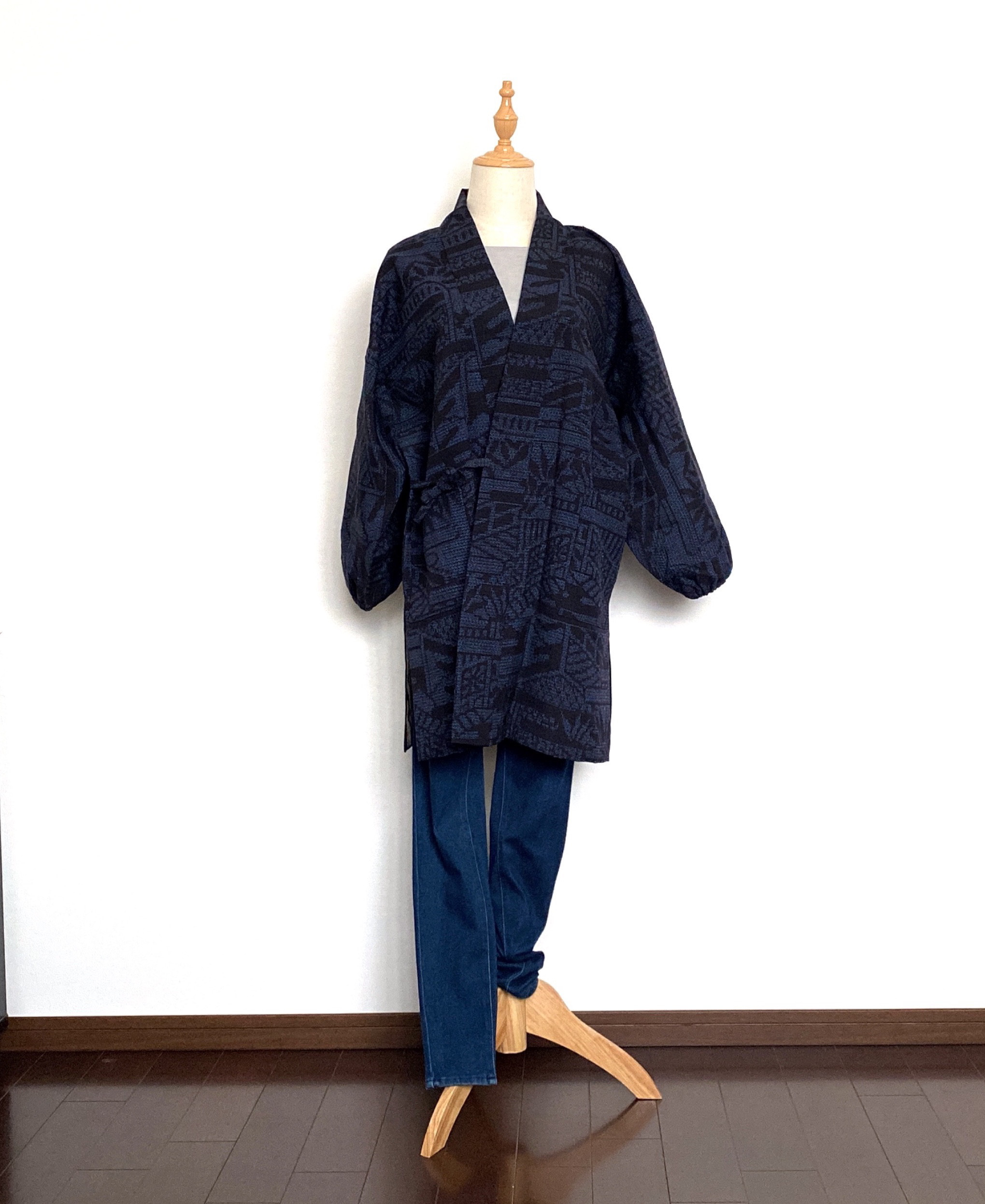 結城紬で作務衣風コート 送料無料【着物リメイク】 その他ファッション
