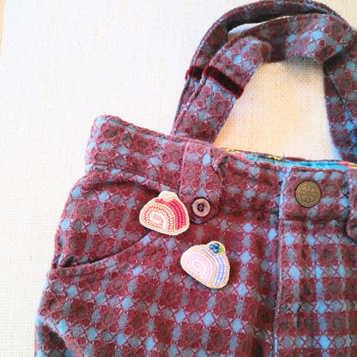 ビーズ刺繍ブローチ ロールケーキ ブローチ Beeeads 通販