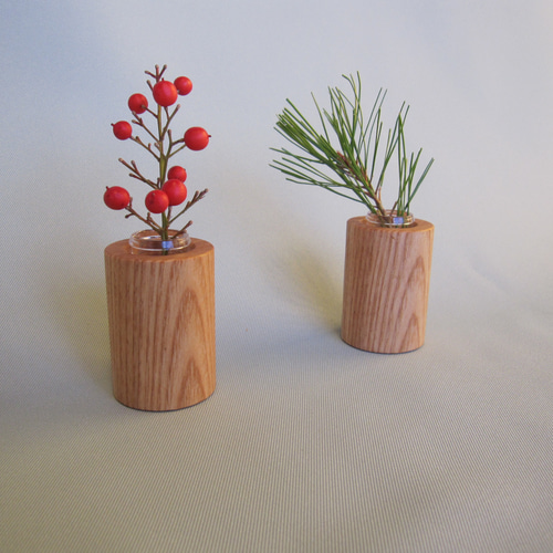 お正月からひな祭りへ】「ミニ 一輪挿し」2個セット（国産ニレ材