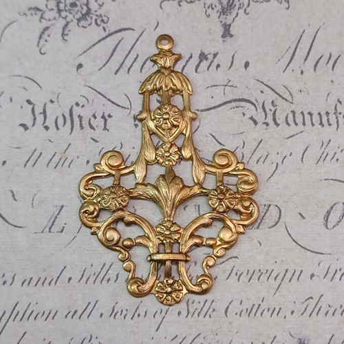 ユニコーンとオークの葉 ヴィンテージ ステンドグラス 創設者作 一角獣