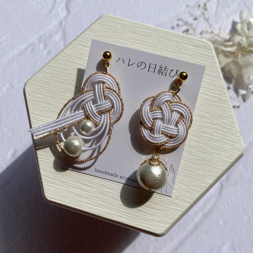 水引アシンメトリーピアス 白梅✖︎あわじ結び 成人式 卒業式 結婚式