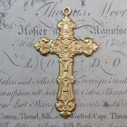 BEHOLD− クロス 真鍮製 1個 十字架 キリスト教 クリスチャン アメリカ製 スタンピング ヴィンテージ風 1枚目の画像