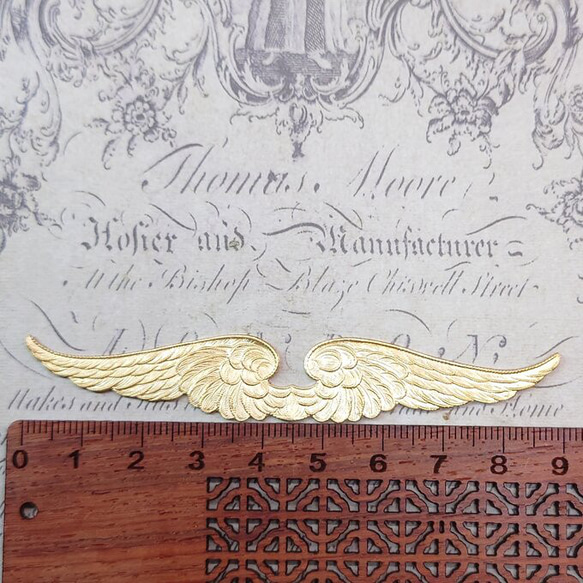 BEHOLD− 翼 真鍮製 1個 羽根 天使 アメリカ製 スタンピング ヴィンテージ風 5枚目の画像