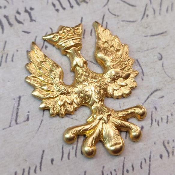 BEHOLD− アルザス＝ロレーヌ 紋章 真鍮製 1個 鷲 王冠 アメリカ製 スタンピング ヴィンテージ風 2枚目の画像