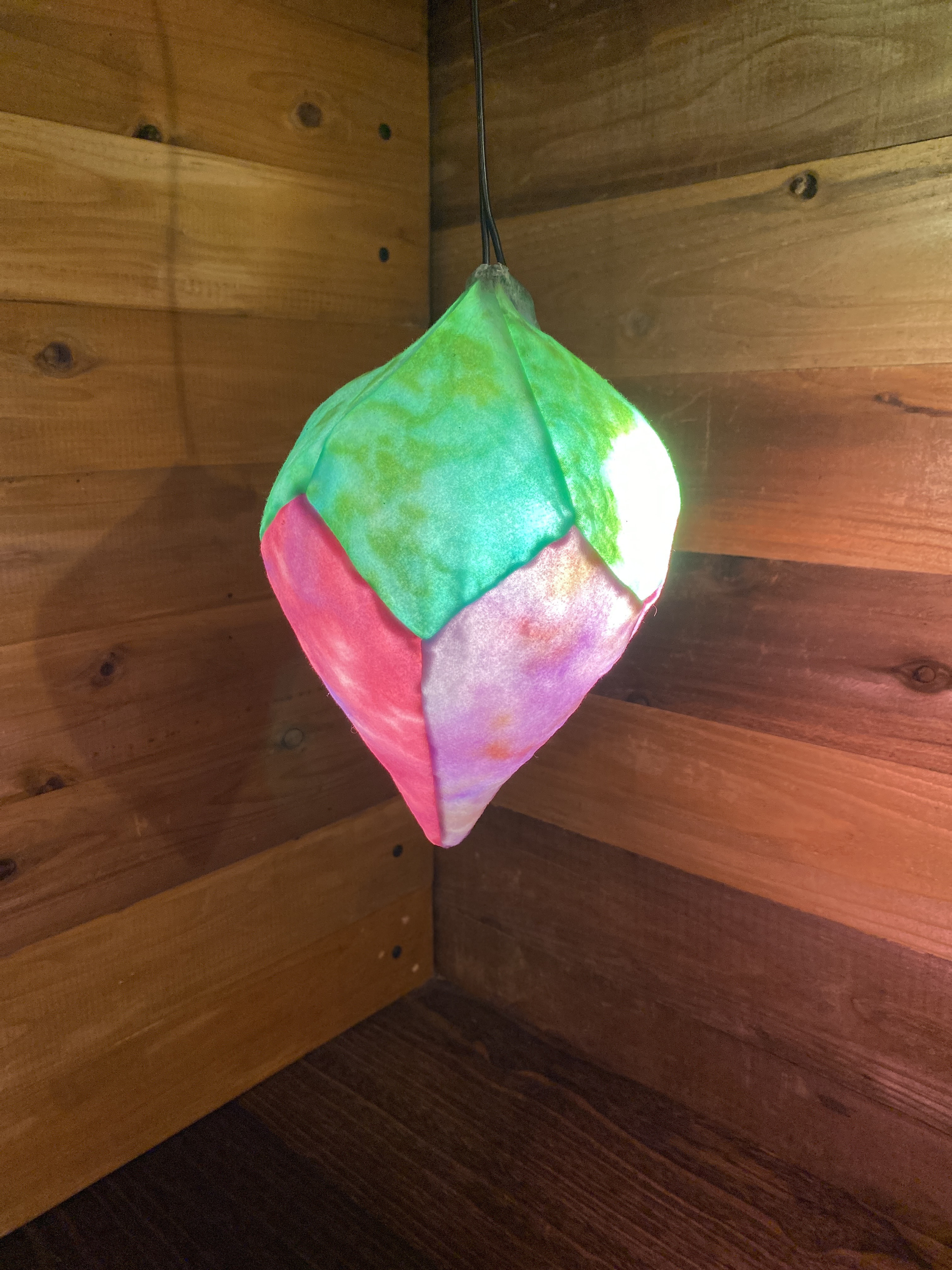 果実型ランプ　緑×赤紫×紫