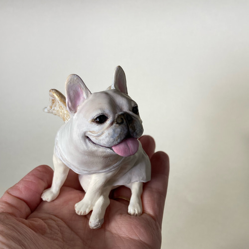 フレンチブルドッグ　レジンオブジェ 　濃いめのクリームさん Amazon.co.jp: ブルドッグ レジン スタチュー 動物 フレンチ