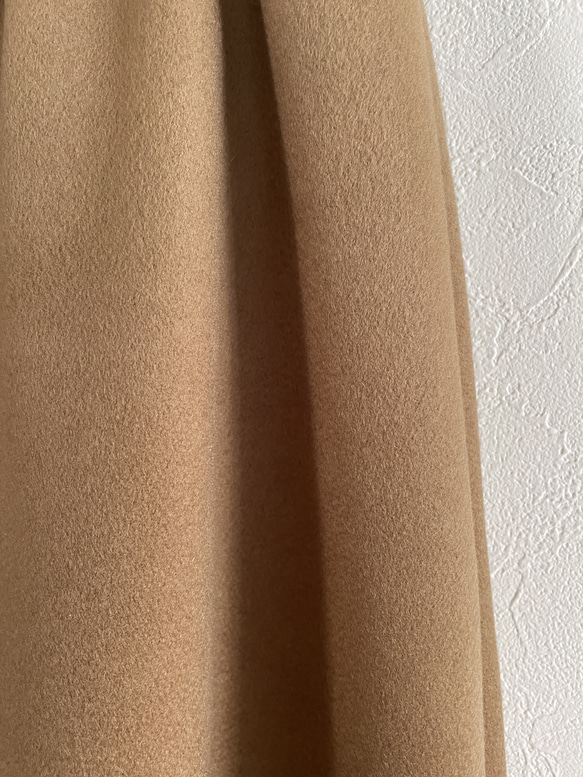 カシミヤ混ウールのフレアスカート(キャメルブラウン) 3枚目の画像