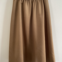 カシミヤ混ウールのフレアスカート(キャメルブラウン) 2枚目の画像