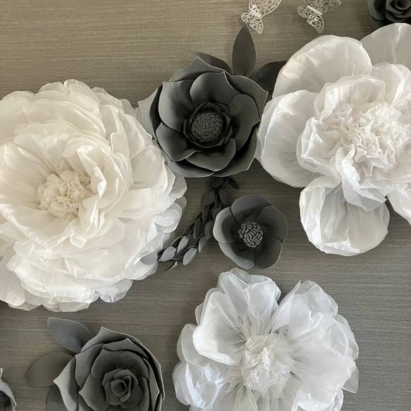 F'(葉)2 豪華ウォールフラワーセット グレー＆ホワイトのお花　ペーパーパーフラワー　ウェディング　白 4枚目の画像