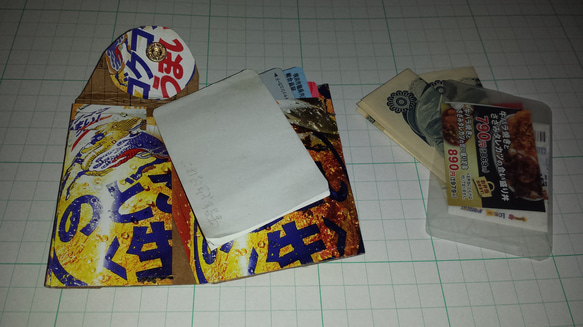 カードケーストランプ式　/　のどごし生包装紙製、構造は２枚目写真 1枚目の画像