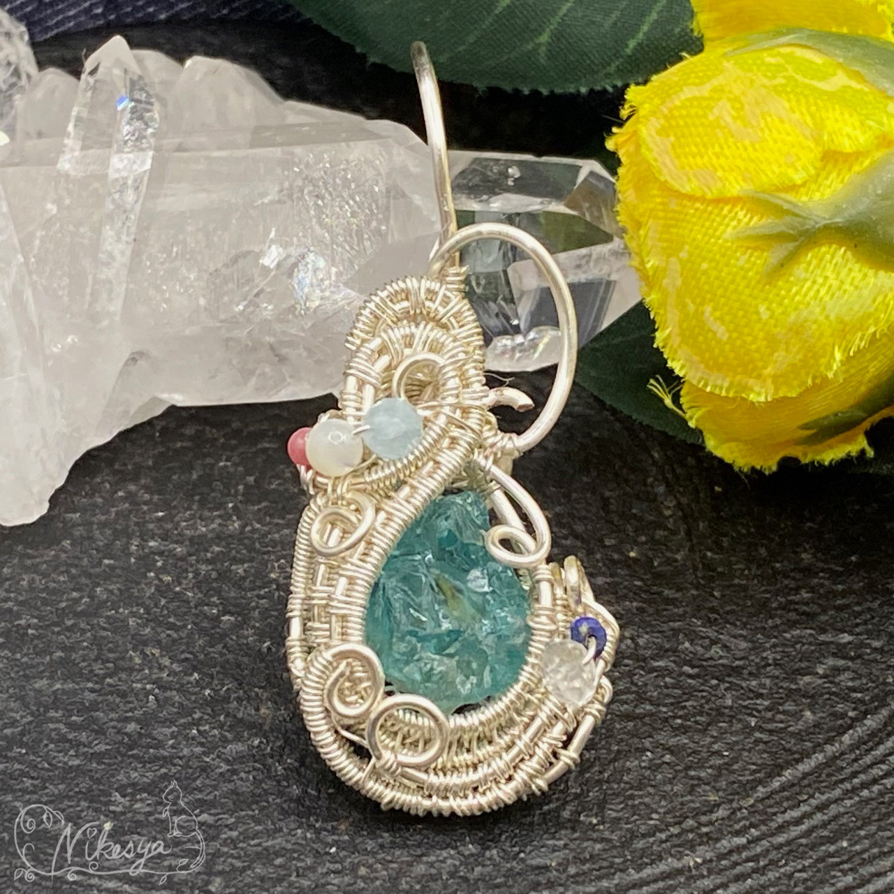 【ワイヤーアクセサリー】パライバカラーアパタイトのペンダントトップ【送料無料】