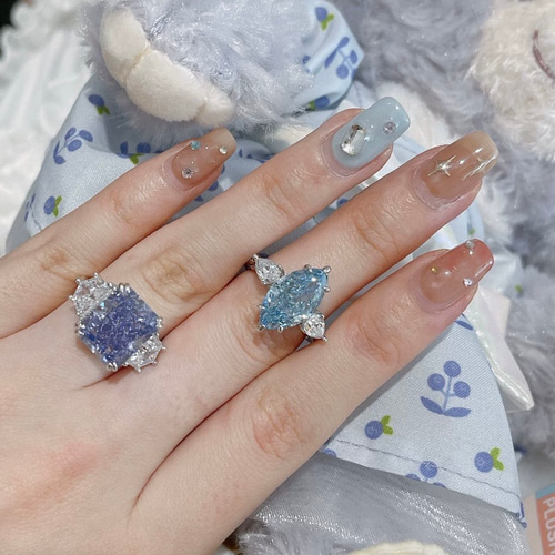 マーキス ブルー 高炭素ダイヤモンド 10カラット キラキラ ゴージャス  