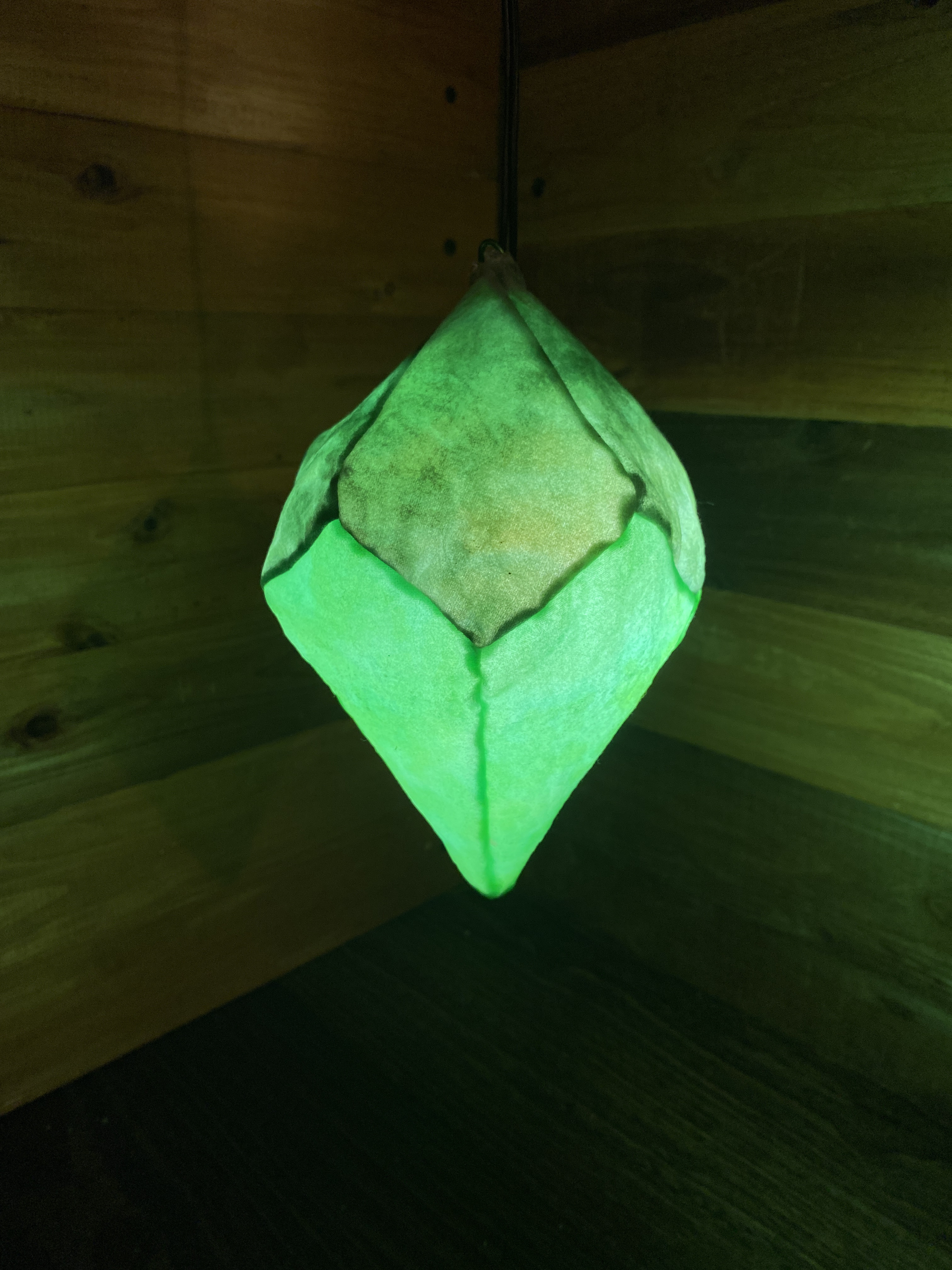 果実型ランプ　緑×緑