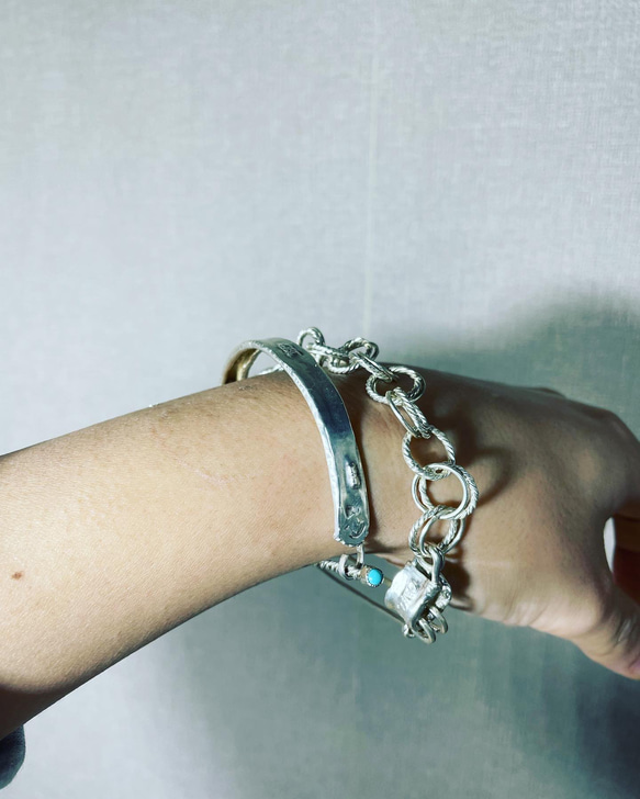 silver950 wrapping harf moon bracelet 1枚目の画像