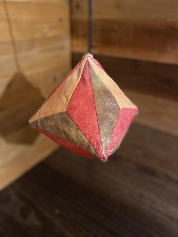 幾何学ランプ -3方8面体- 赤×黄×茶 2枚目の画像