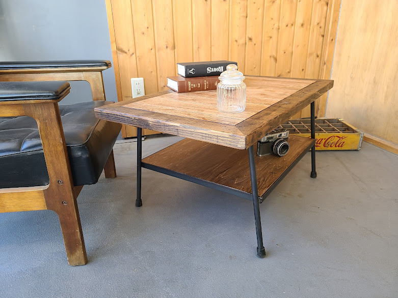 カフェテーブル　SAKURA材×古木とアイアンのローテーブル　/リビングテーブル/センターテーブル