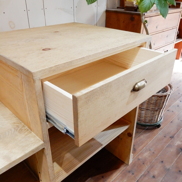 ケーキ屋さん向け冷蔵ショーケース埋込みレジカウンターW1650 スイーツ店向けショーケースカウンター オーダーメイド家具 本体600 荷物棚130