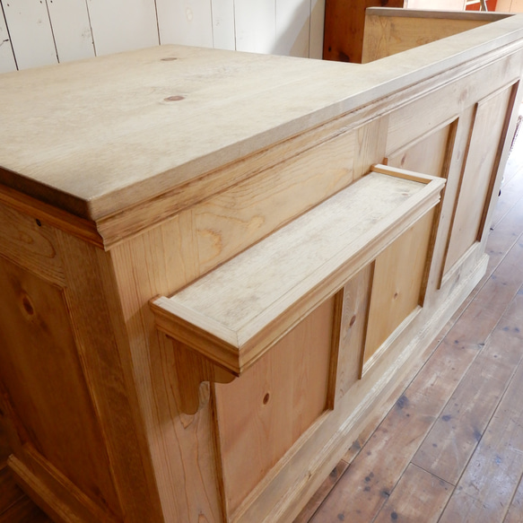 ケーキ屋さん向け冷蔵ショーケース埋込みレジカウンターW1650 スイーツ店向けショーケースカウンター オーダーメイド家具 本体600 荷物棚130