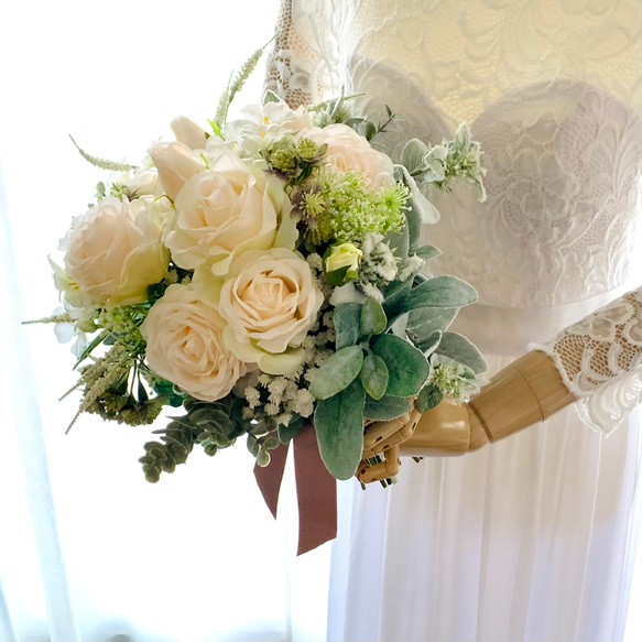 ウェディングブーケ、クラッチブーケ、薔薇、ナチュラル、アーティフィシャルフラワー、造花 薔薇 アーティフィシャルフラワー 造花