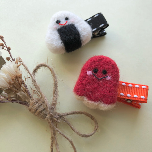 送料無料2つセット♩羊毛フェルトのおにぎりとウィンナーのベビーヘア