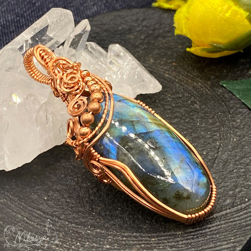 コッパー99,9】【ワイヤーアクセサリー】ラブラドライトのペンダント