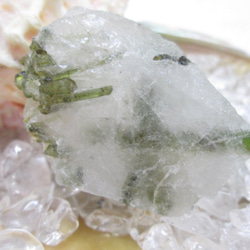 天然石 原石 グリ－ントルマリン・クォーツ母岩 48g 天然石 Rose