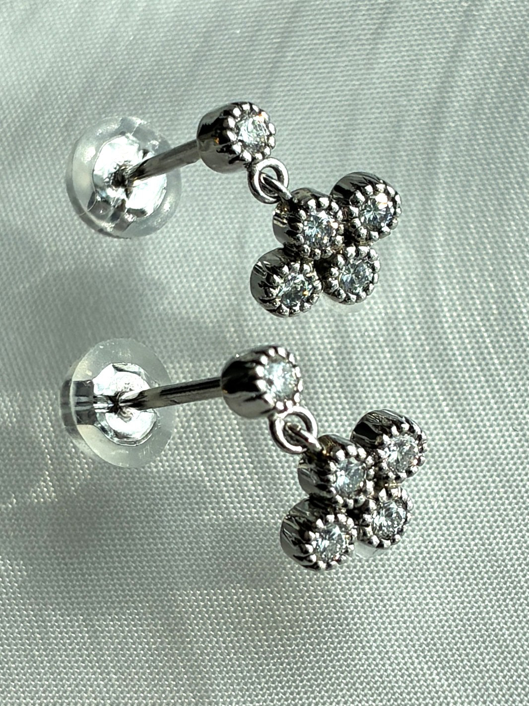 Pt900　Orient　ダイヤモンドピアス