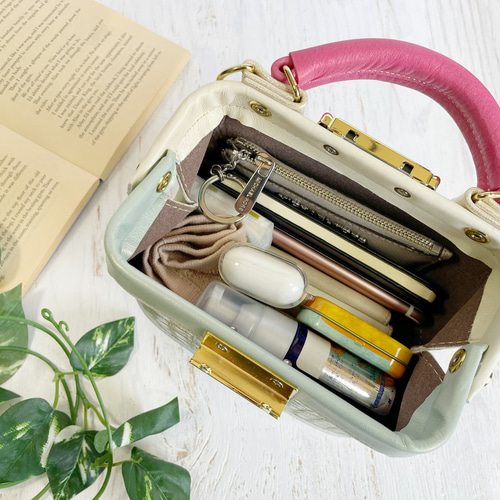 ドクターバッグ クニャード ムートン ウイリアムモリス（イチゴ泥棒