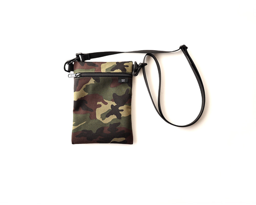 c4e5af0aa03fa43b4df7c981774ff6