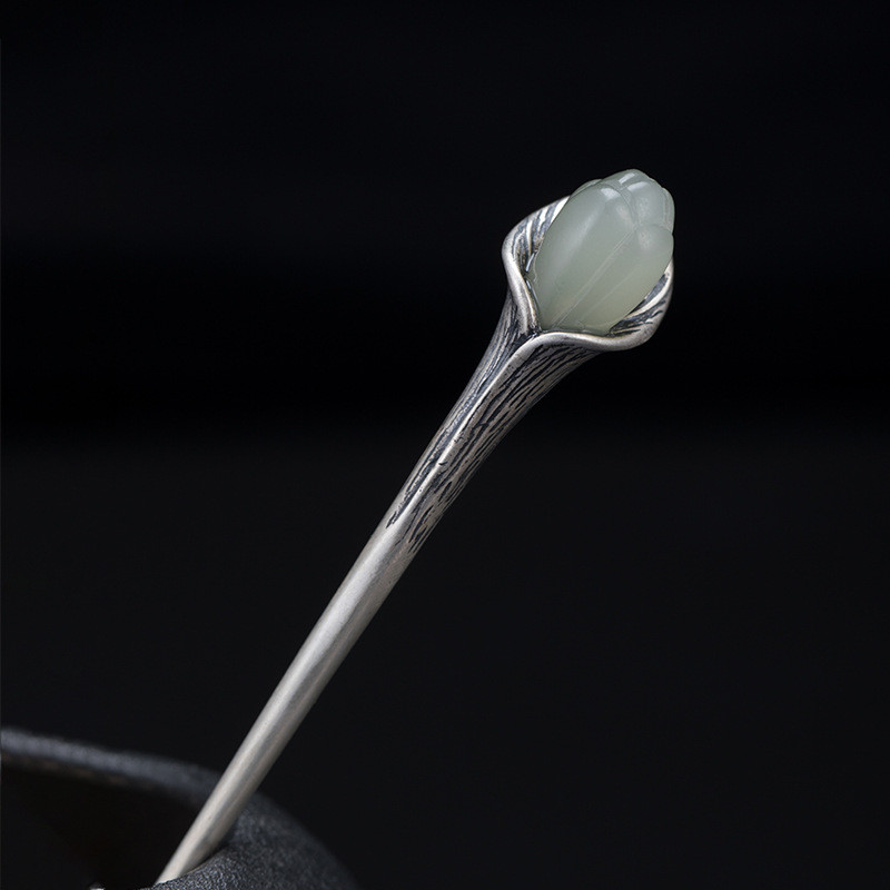 ＜受注制作＞ハクモクレンのかんざし　簪　はな　ネフライト　プレゼント　ギフト　K032