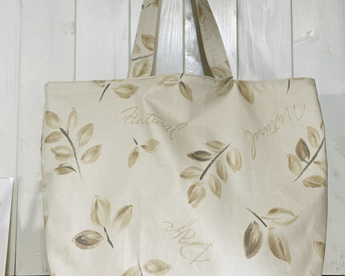 GUANABANA　トートバッグ　大きめ　大容量　夏　ベージュ　ブラック　バッグ 大きめトートバッグ*エコバッグ*ベージュ*ボタニカル*リーフ□内