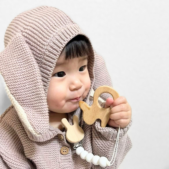 うさぎ　おもちゃホルダー　歯固めホルダー　Tiny Teeth　干支　卯年　ホワイト　出産祝い 1枚目の画像